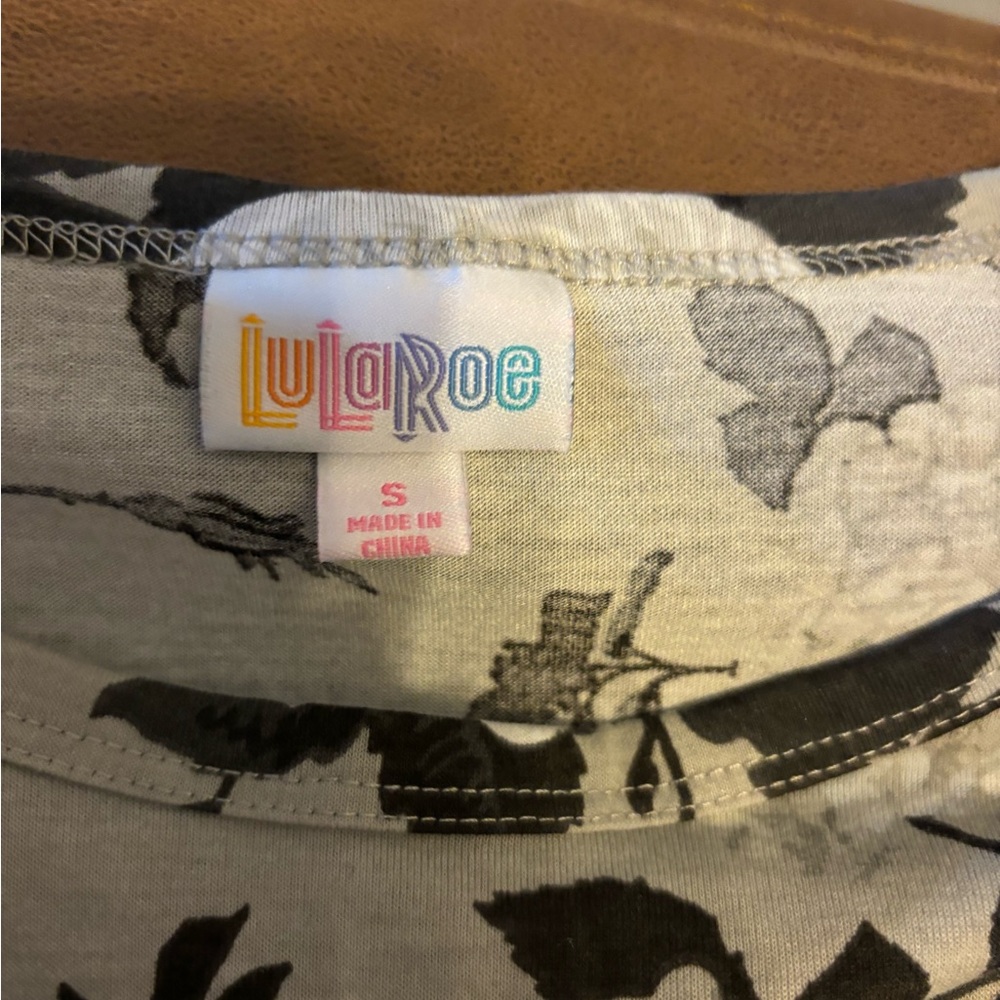 Lularoe women’s tshirt, small - Picture 2 of 2